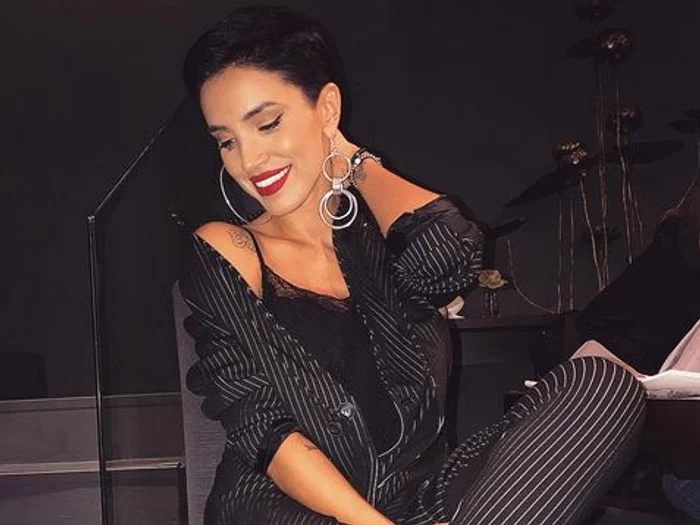 Iubitul Adelinei și-a tatuat chipul iubitei sale pe piept