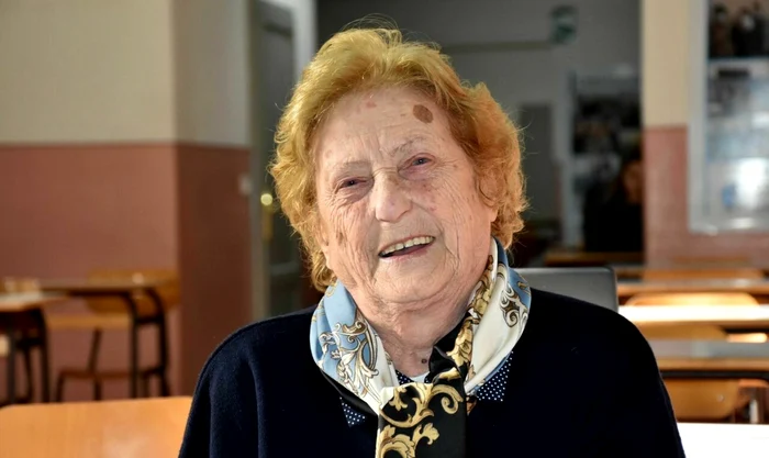 La vârsta de 90 de ani, Imelda Stanini a absolvit liceul / Foto: Adevărul.ro