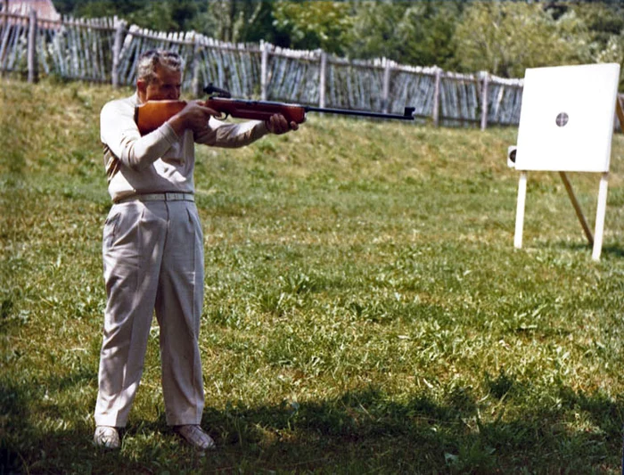 Nicolae și Elena Ceaușescu in Moldova și Delta în vara lui (1976)