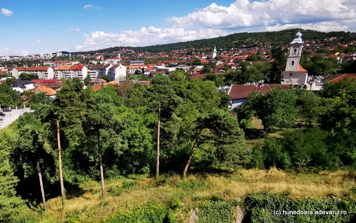 hunedoara vazuta de la castelul corvinilor foto daniel guta adevarul