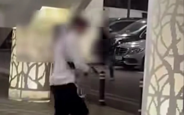 Adolescent de 15 ani care a tras cu un pistol în parcarea unui mall FOTO: Captură video