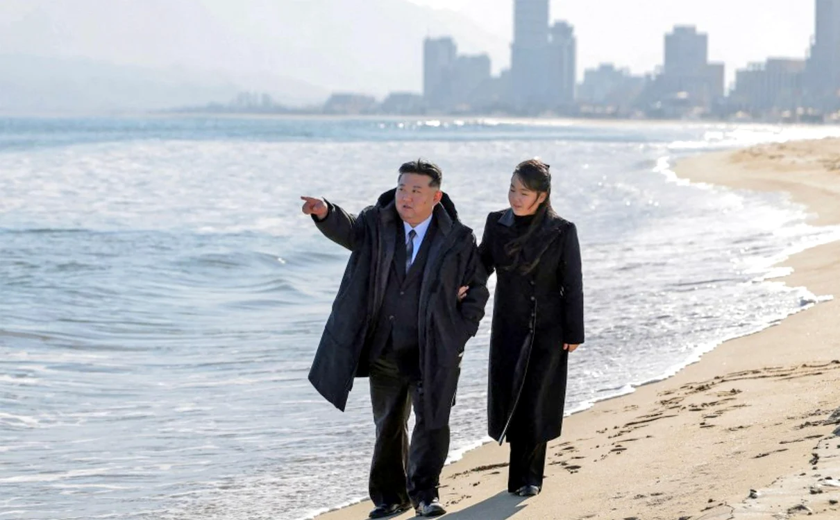 Kim Jong un cu fiica sa, Kim Ju ae profimedia 0978300903 jpg