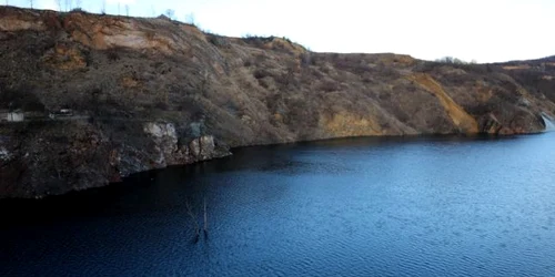 lacul teliuc hunedoara foto daniel guta adevarul