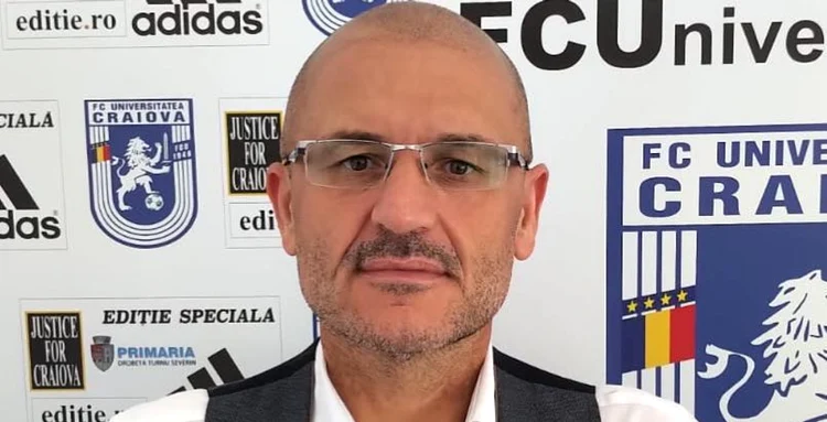 Adrian Mititelu e în război și cu proprii fani, și cu federația. Foto FCU Craiova