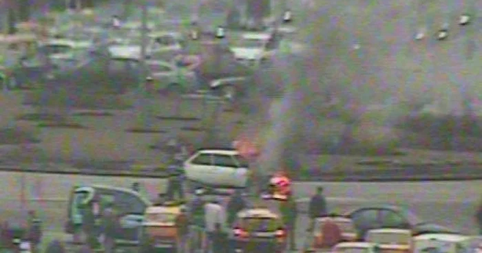 Incendiu în trafic, în faţa Casei Presei