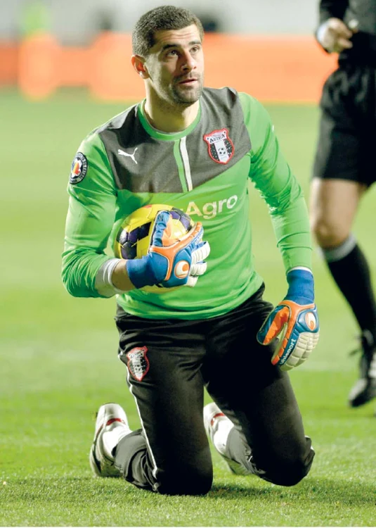 
    Dani Coman  a practicat boxul  în copilărie  (FOTO: Răzvan Păsărică)  