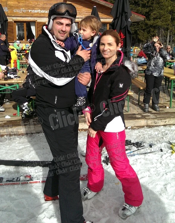 Ellie, Doru şi copilul lor, Mihăiţă, au petrecut o săptămână în Bulgaria, la schi
