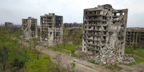 Război Ucraina - ziua 81 - Mariupol bombardat - 15 mai 2022 / FOTO Profimedia