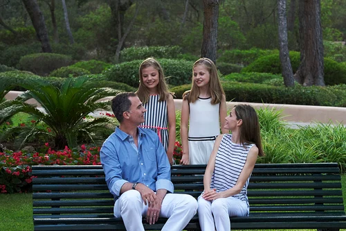 Spanish Royals Pose At Marivent Palace jpeg