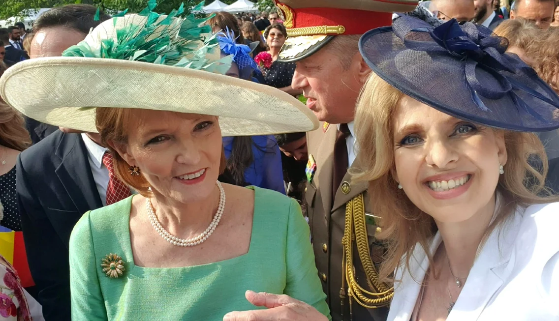 Bianca Brad si Majestatea Sa Margareta la garden party ul de 10 mai Insragram