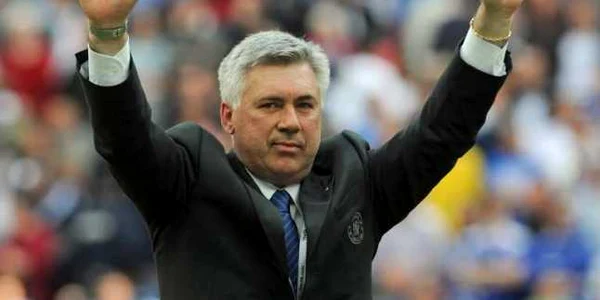 Carlo Ancelotti a câştigat titlul de campion cu Chelsea în sezonul trecut