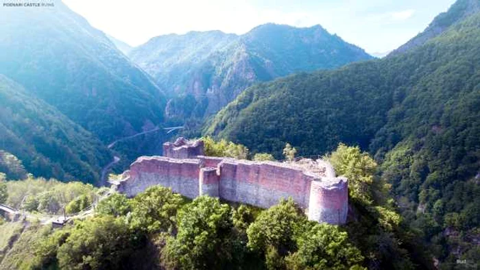 poenari acum