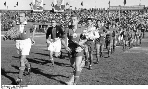 Moartea unui stadion jpeg