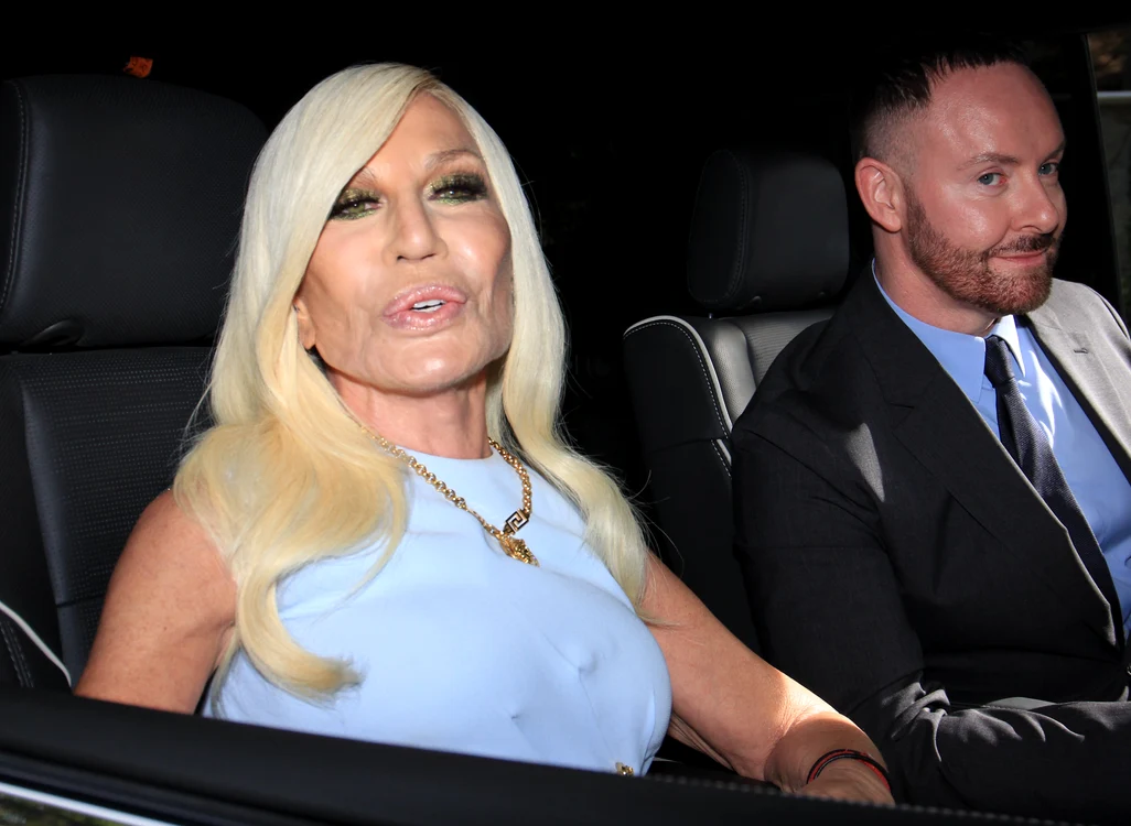 Donatella Versace s-a născut la 2 mai 1955. Foto: Profimedia (Arhivă)