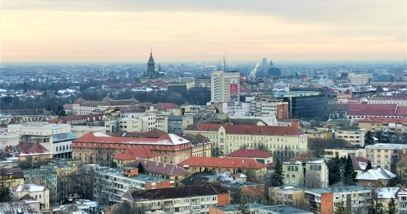 Panorama Timişoarei din locuinţa aflată la etajul 20  FOTO Ş.Both