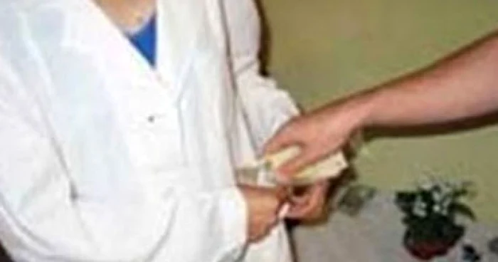 Şpaga noastră de zi cu zi, între obişnuinţă şi obligaţie - SONDAJ