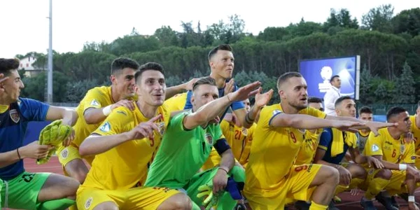 U21