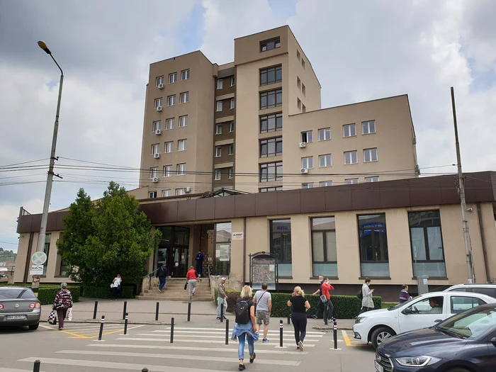 La ANAF Bihor nu se știe cum va fi aplicată noua taxă pe lux FOTO Laura Gal