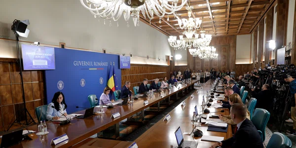 Ședință de guvern la Palatul Victoria din București. FOTO Inquam Photos / George Călin