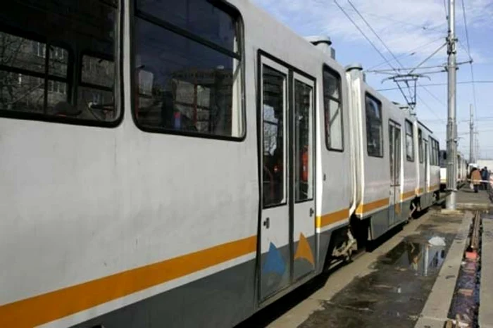 Un tramvai a secționat piciorul unei tinere de 20 de ani, în zona Baba Novac din Bucureștifoto: Arhiva Click!