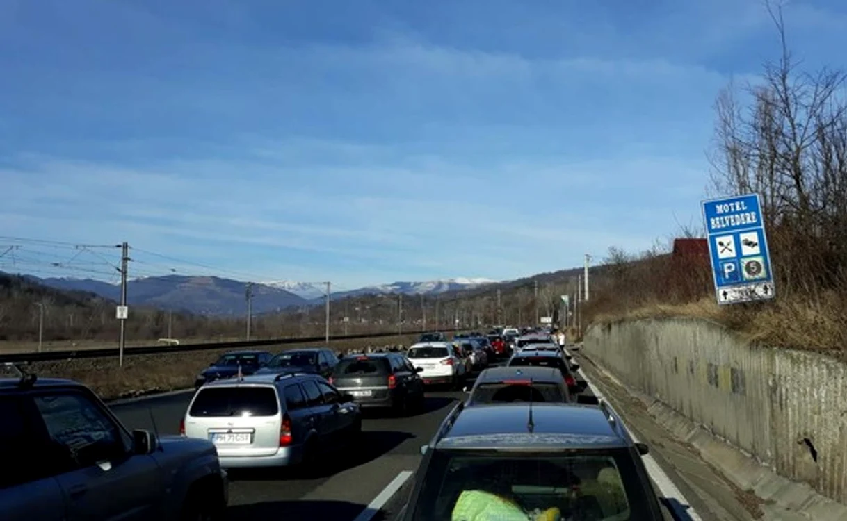 
    Mii de români se întorc acasă din minivacanța de 1 Decembrie  