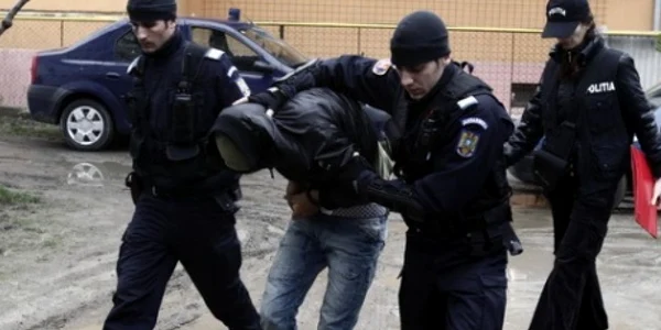 Tânărul de 20 de ani a fost prins în Târgu-Mureş