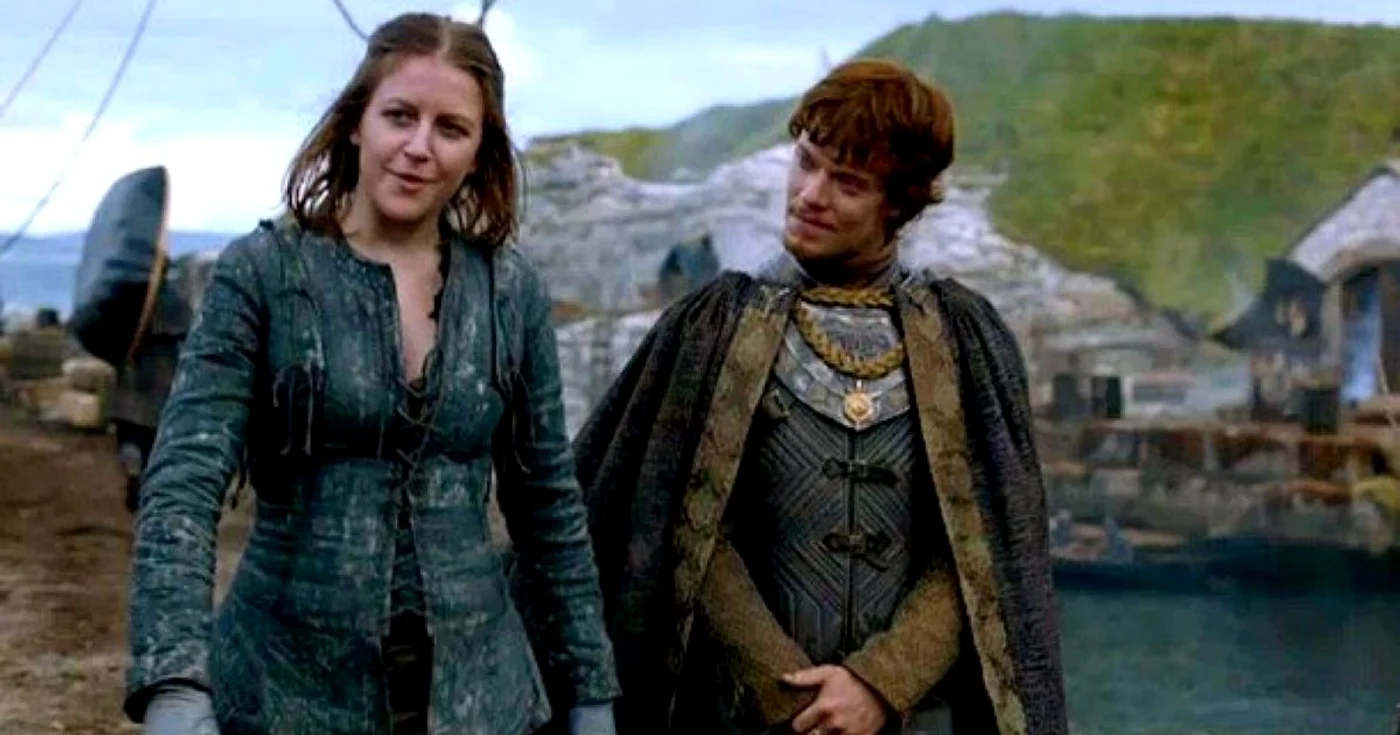 Actriţa Gemma Whelan, în rolul Yarei Greyjoy, alături de Alfie Allen, care îl interpretează pe fratele ei, Theon FOTO HBO