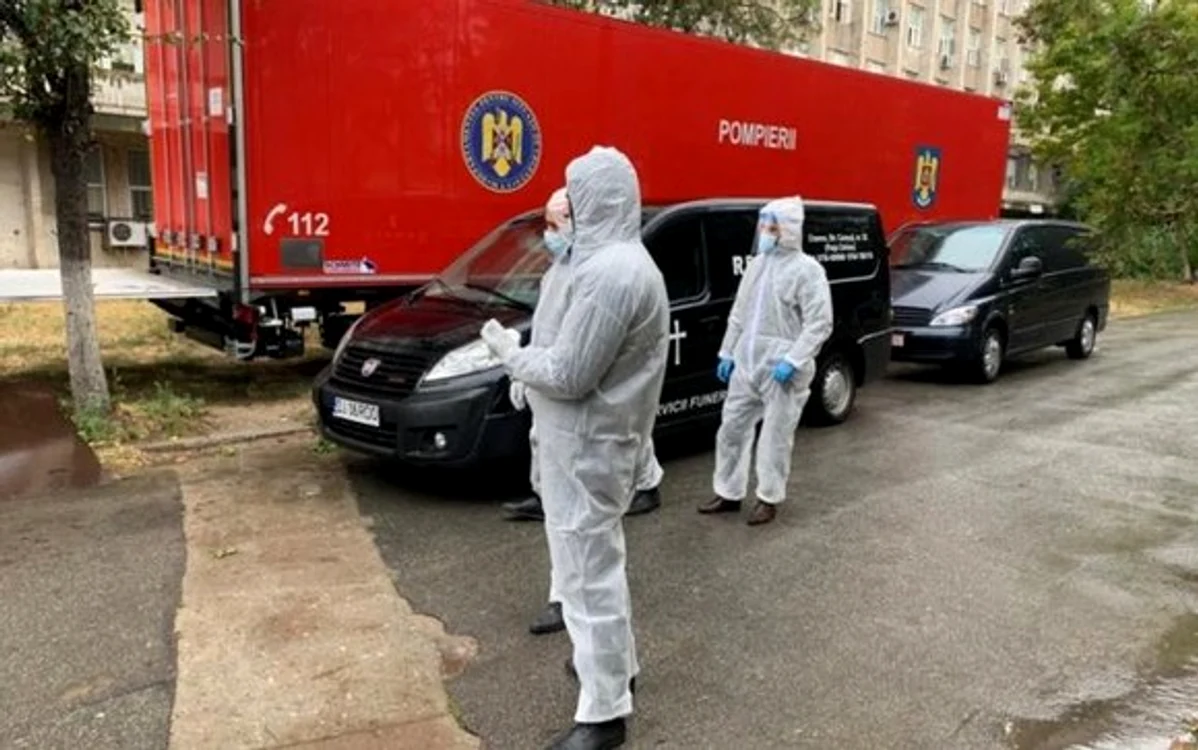 Nici mașinile mortuare nu mai fac față, la CraiovaFoto: Ana Popescu / Adevărul