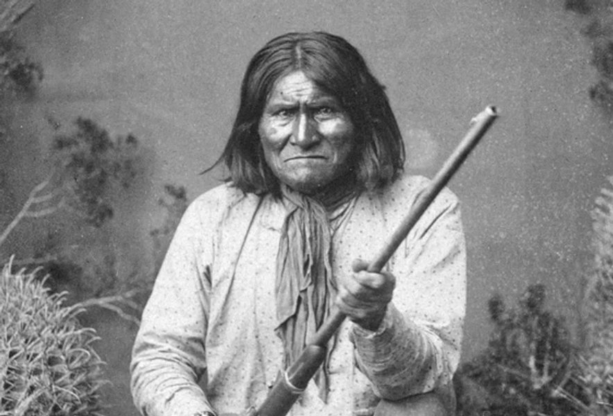 Povestea legendarului apaș Geronimo, ultimul indian care s-a predat americanilor: pe urmele sale au fost trimiși 5.000 de soldați 