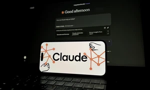 Claude  anthropic FOTO shutterstock jpg