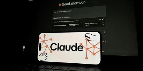 Claude  anthropic FOTO shutterstock jpg