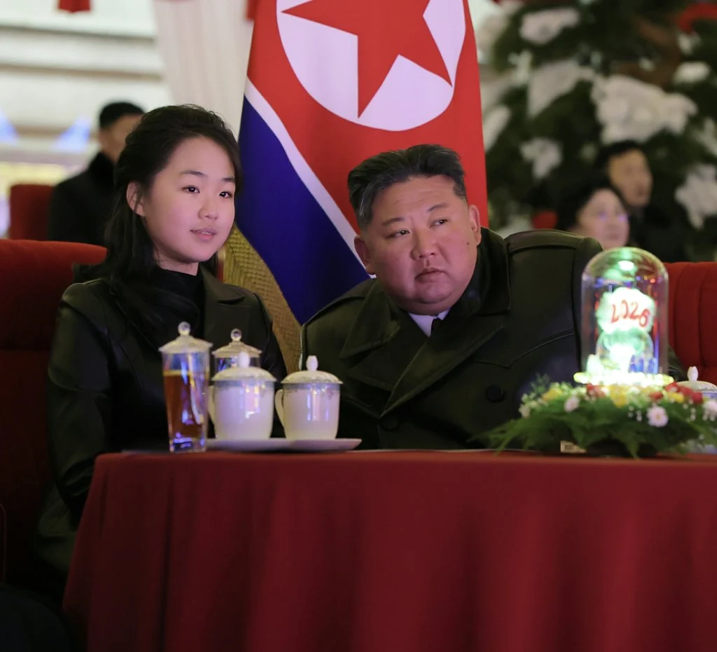 Liderul Coreei de Nord, apariția alături de fiica sa la festivităţile de Anul Nou din Phenian