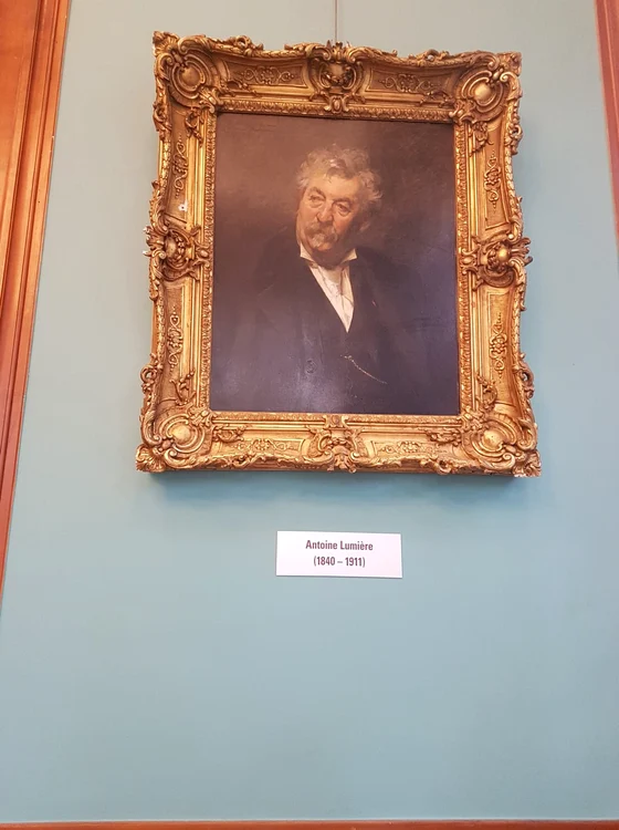 LUMERE 3 jpg jpeg