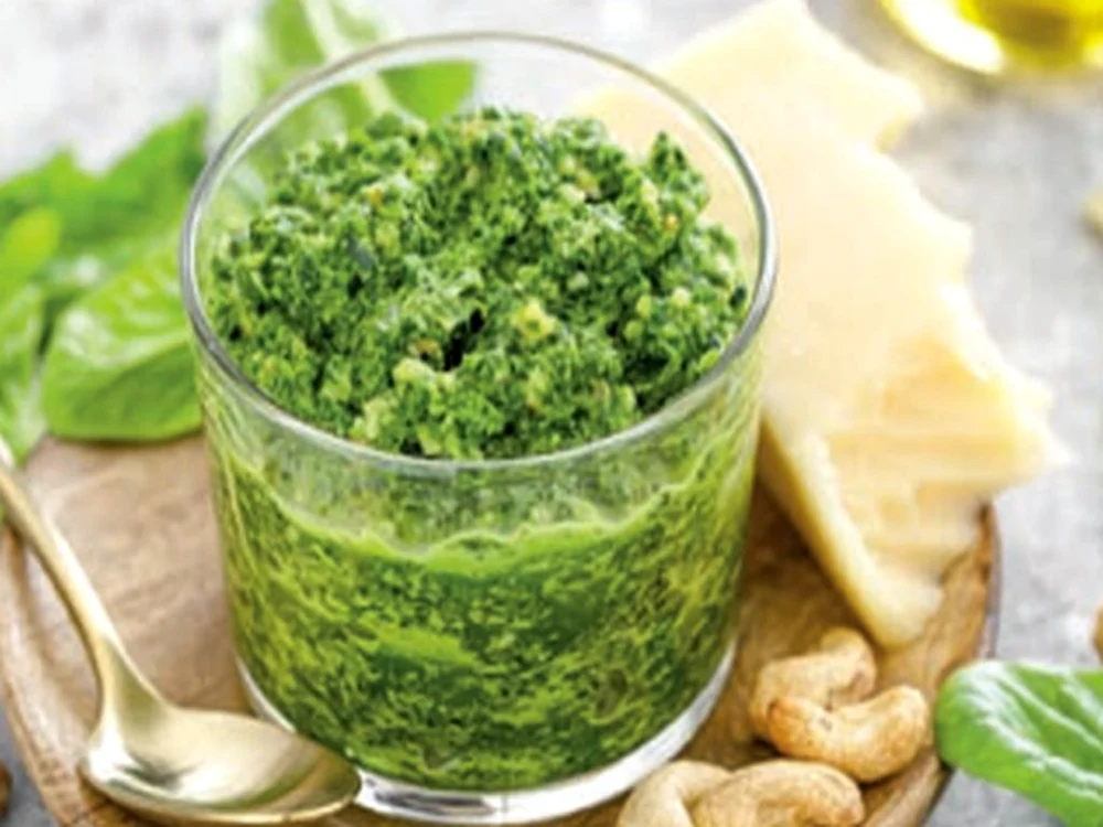 pesto cu nuci cau jpg