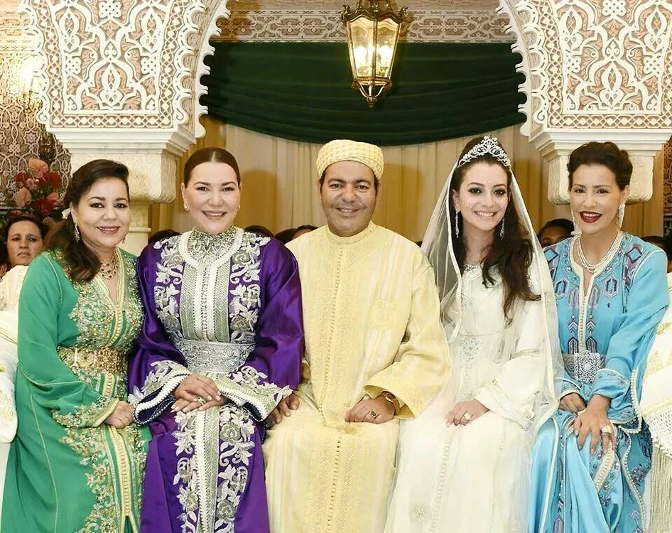 Prințul Moulay Rachid al Marocului și soția sa, cu surorile regale Asma, Hasna și Meryem.