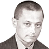 Dan Străuţ