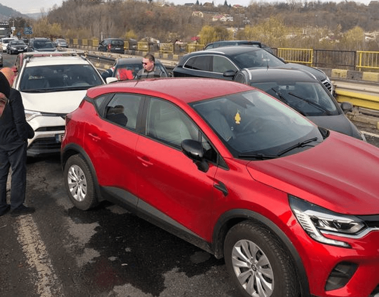 Accident în lanț pe DN1, cu șapte mașini implicate. Sensul spre București, blocat