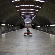 statia de metrou titan facebook jpg