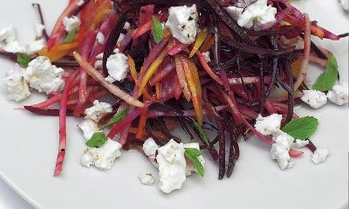 Salata cu sfecla rosie si branza feta jpeg