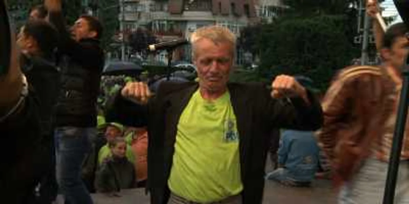 Dansator la mitingul PDL
