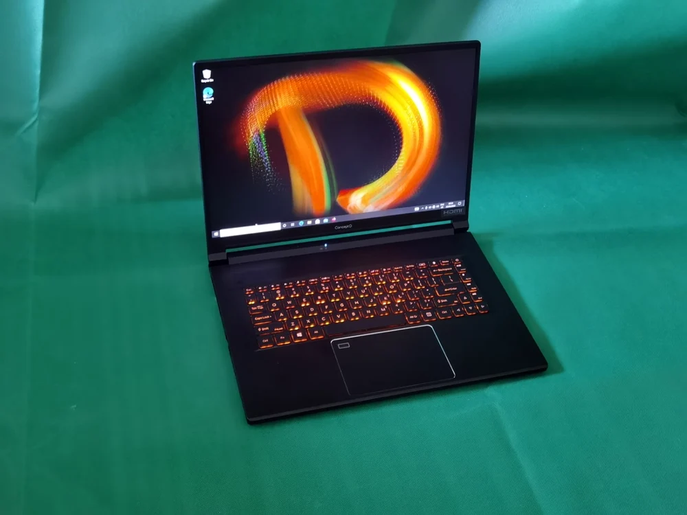 Acer ConceptD 5.  FOTO Adrian Pogîngeanu