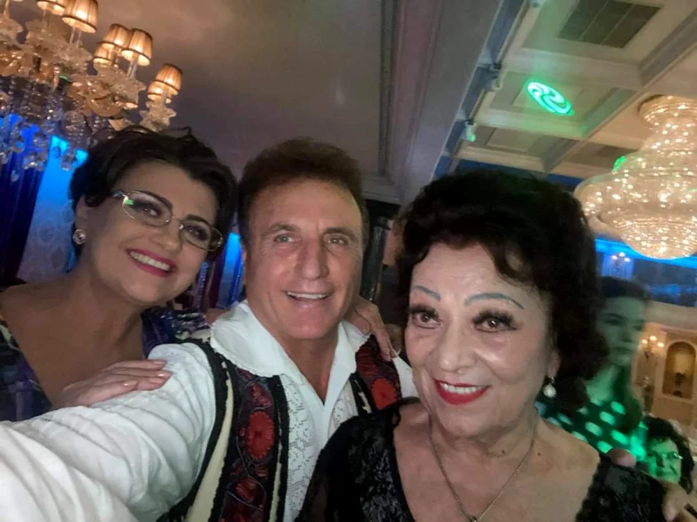 
    Steliana Sima, Maria Ciobanu, Constantin Enceanu și Mariana Ionescu Căpitănescufoto: Facebook / Constantin Enceanu  