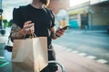 curier, foto shutterstock jpg