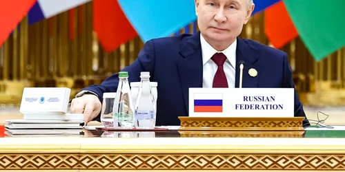 Vladimir Putin în Turkmenistan FOTO EPA EFE jpg