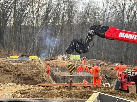 Lucrări la Autostrada cu tuneluri Holdea margina  Foto DRDP Timișoara (12) jpg