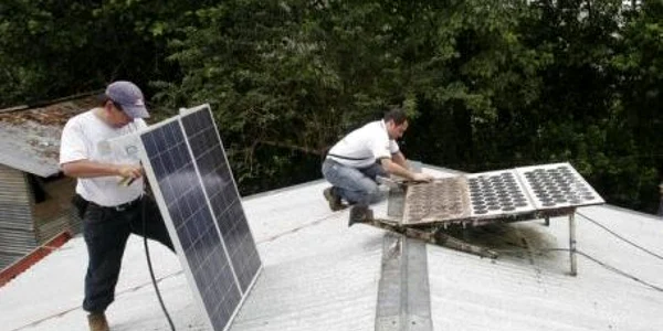 Panourile solare reduc cheltuielile la întreţinere cu aproximativ 65%