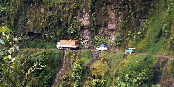 Bolivia Yunga Road wikipedia jpg