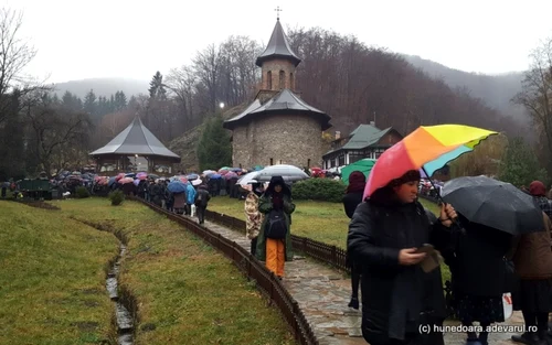 manastirea prislop foto daniel guta adevarul