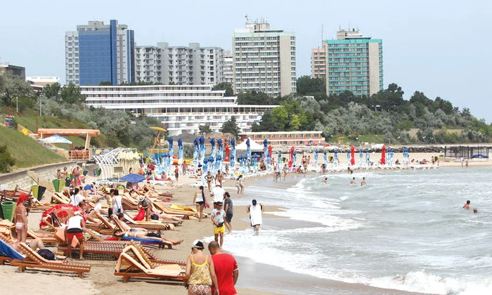 
    Controalele au vizat terasele  unde s-a uitat de distanțarea socială  