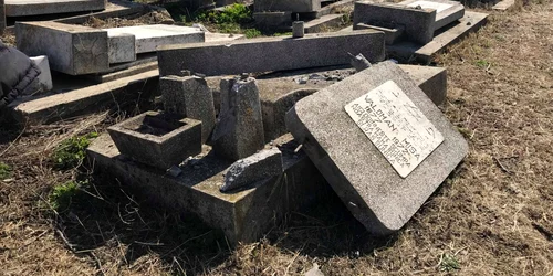 cimitir evreiesc husi
